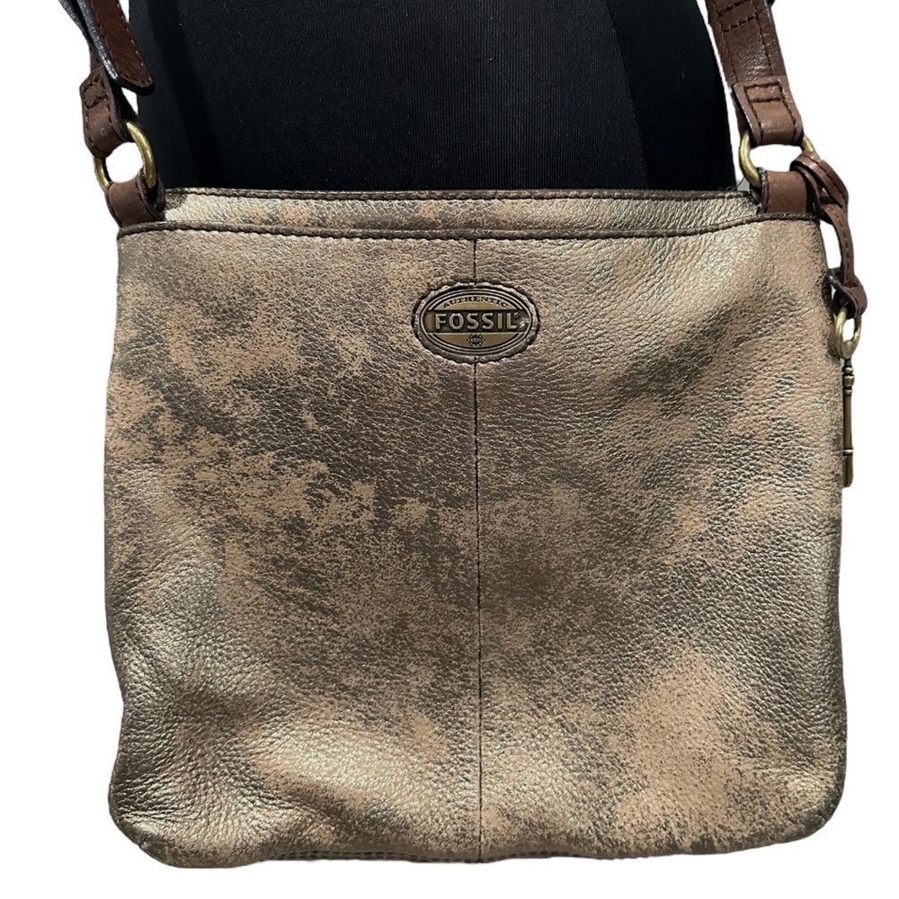 Fossil Explorer Metallic Leather Crossbody Bag - Picture 3 of 13